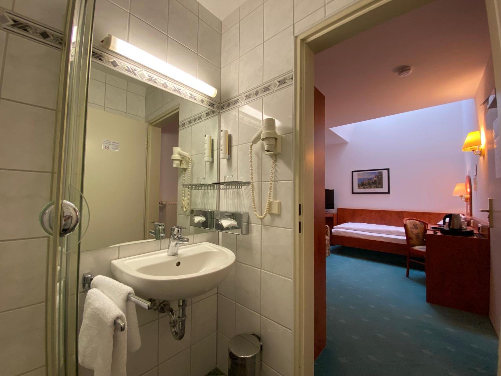 Hotel Hansa Offenbach am Main ภายนอก รูปภาพ